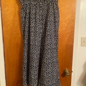 Chic black and white XL pants